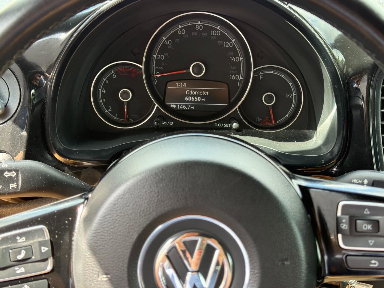 Used 2017 Volkswagen Beetle 1.8T S FWD image 11