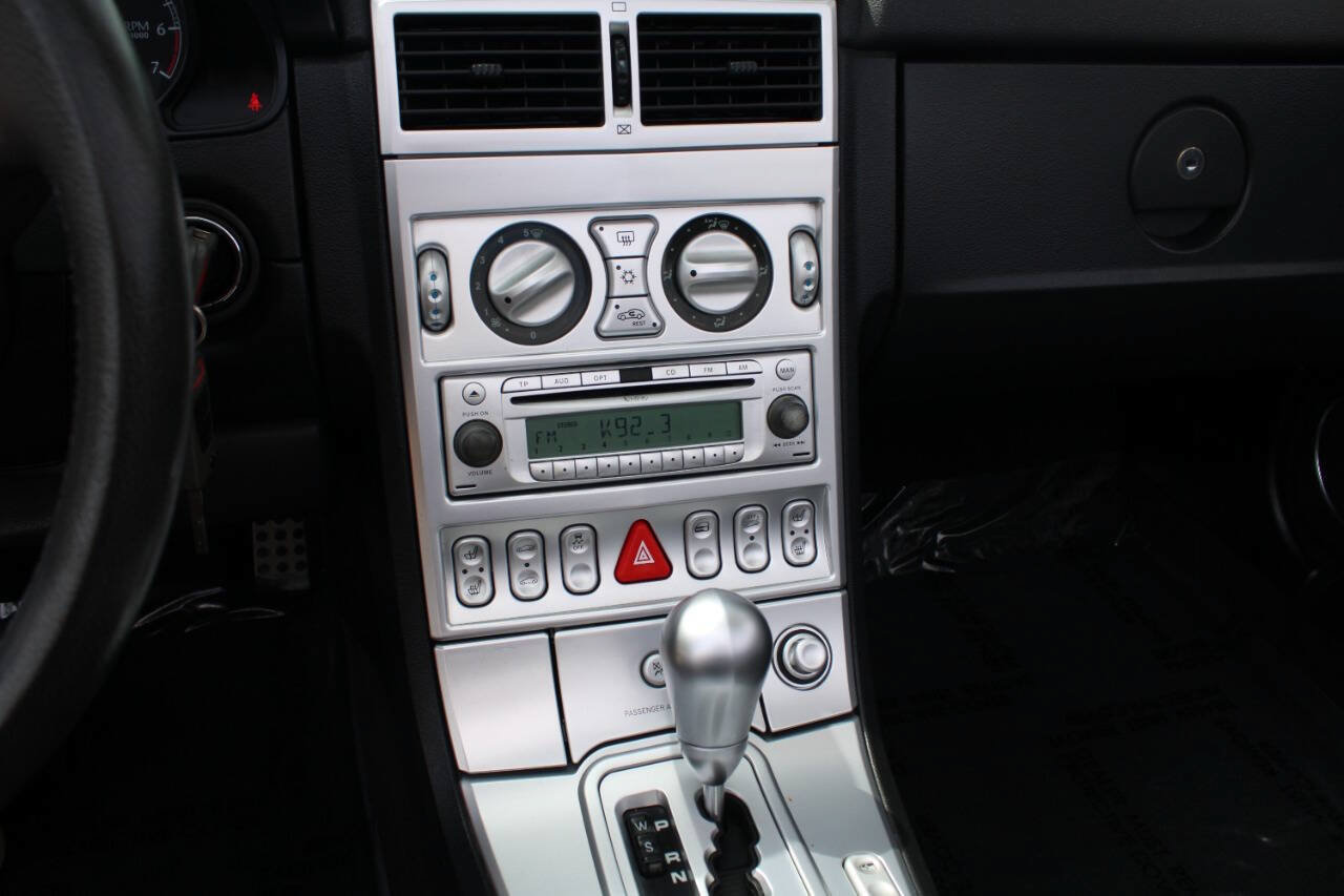 Used 2005 Chrysler Crossfire Limited RWD image 14