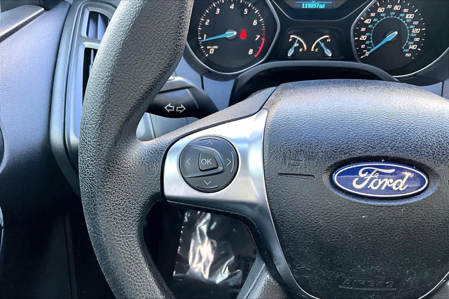 Used 2012 Ford Focus SE FWD image 22