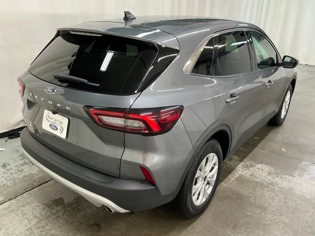 Used 2024 Ford Escape Active FWD image 3