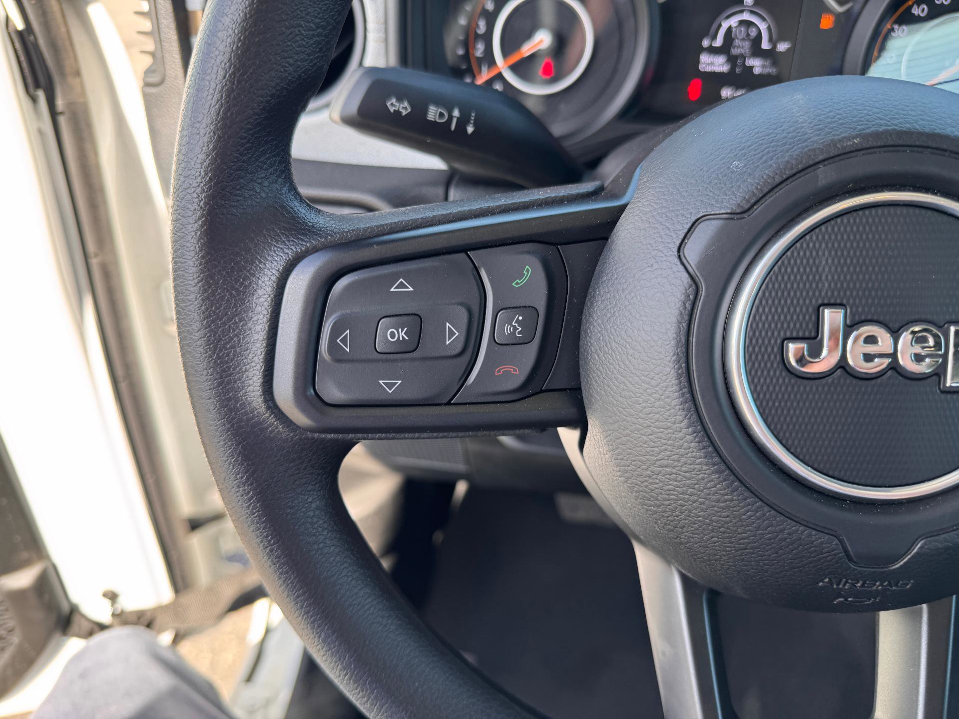 Used 2024 Jeep Wrangler Unlimited Sport AWD/4WD image 22