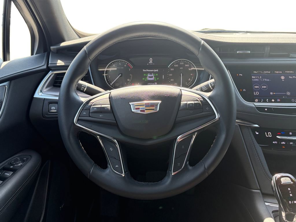 Certified 2023 Cadillac XT5 Luxury w/ LPO, Floor Liner Package AWD/4WD image 13