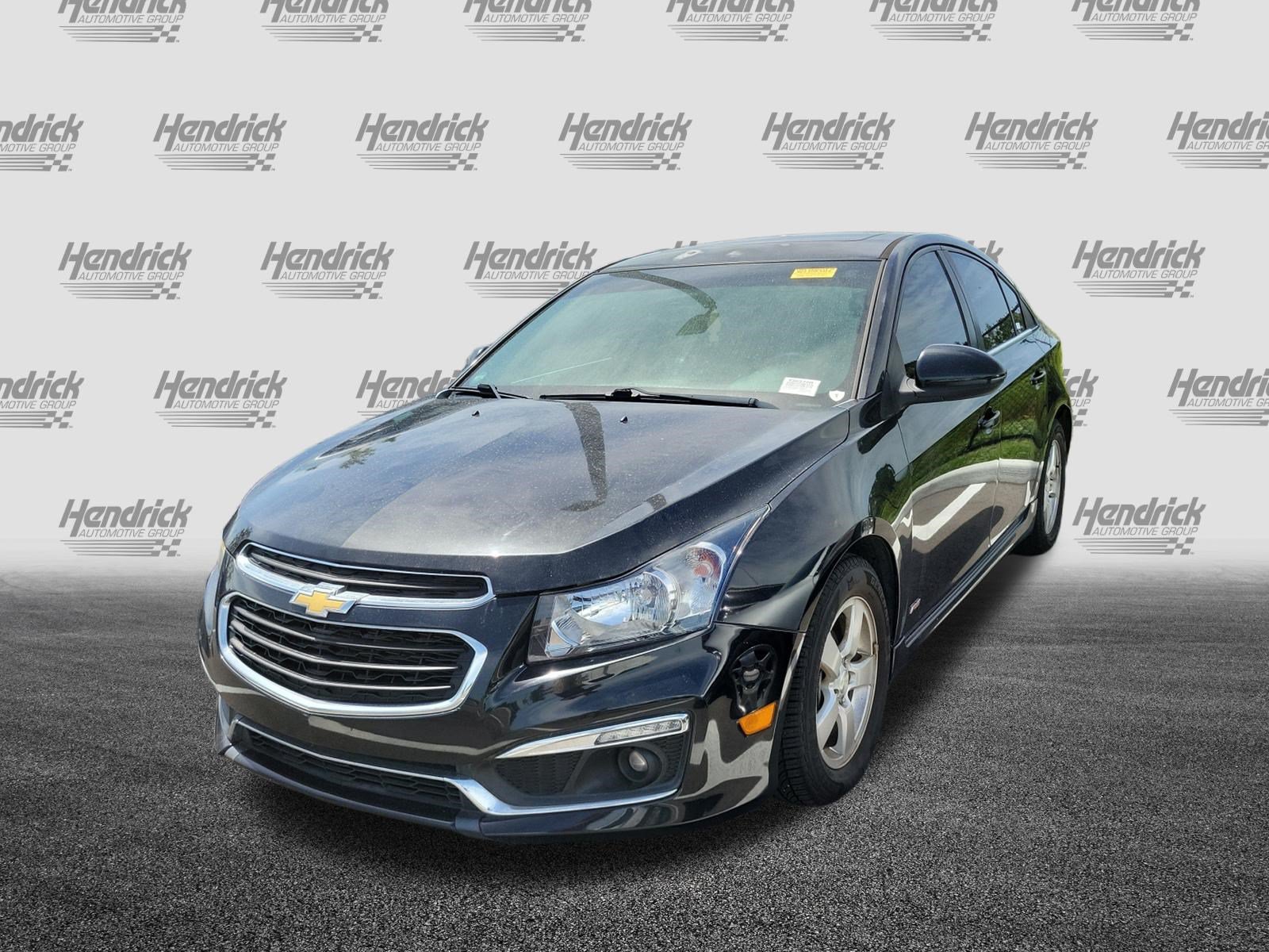Used 2016 Chevrolet Cruze LT w/ Sun And Sound Package FWD image 4