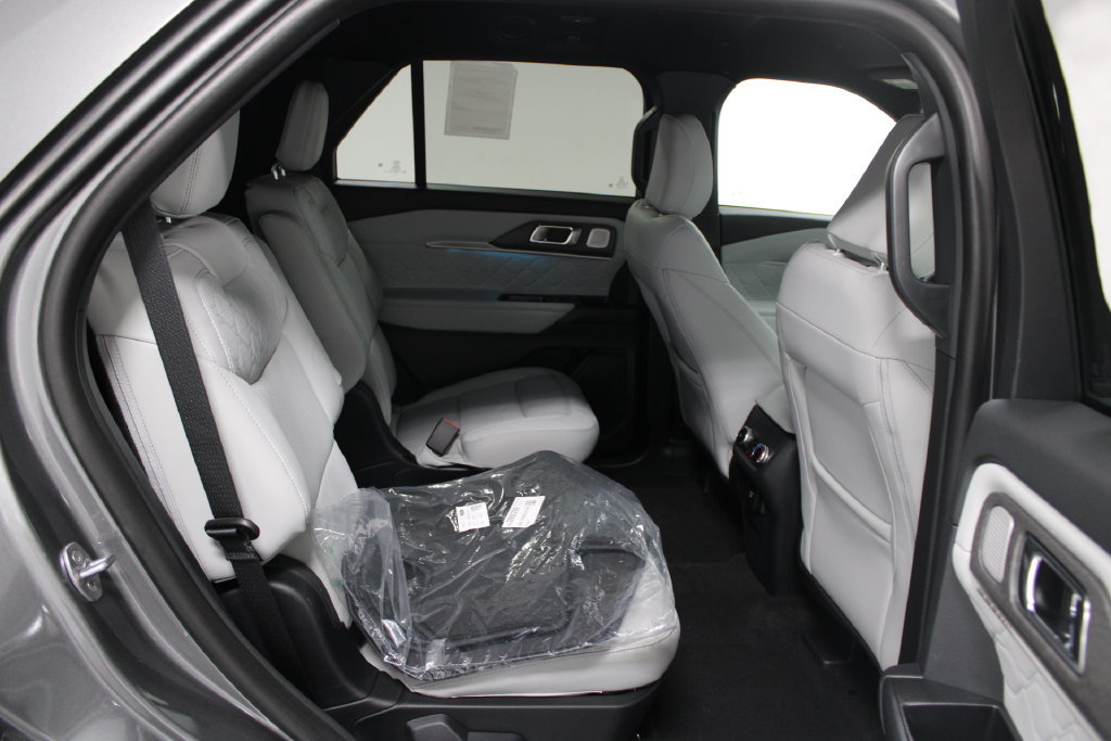 New 2027 Ford Explorer Platinum AWD/4WD image 32