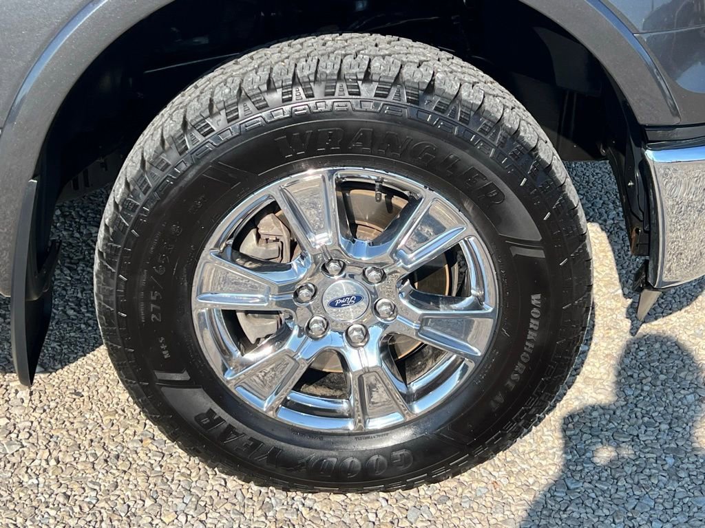 Used 2015 Ford F150 Lariat image 10