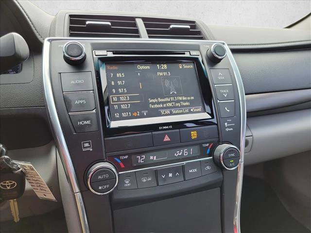 Used 2017 Toyota Camry XLE FWD image 16