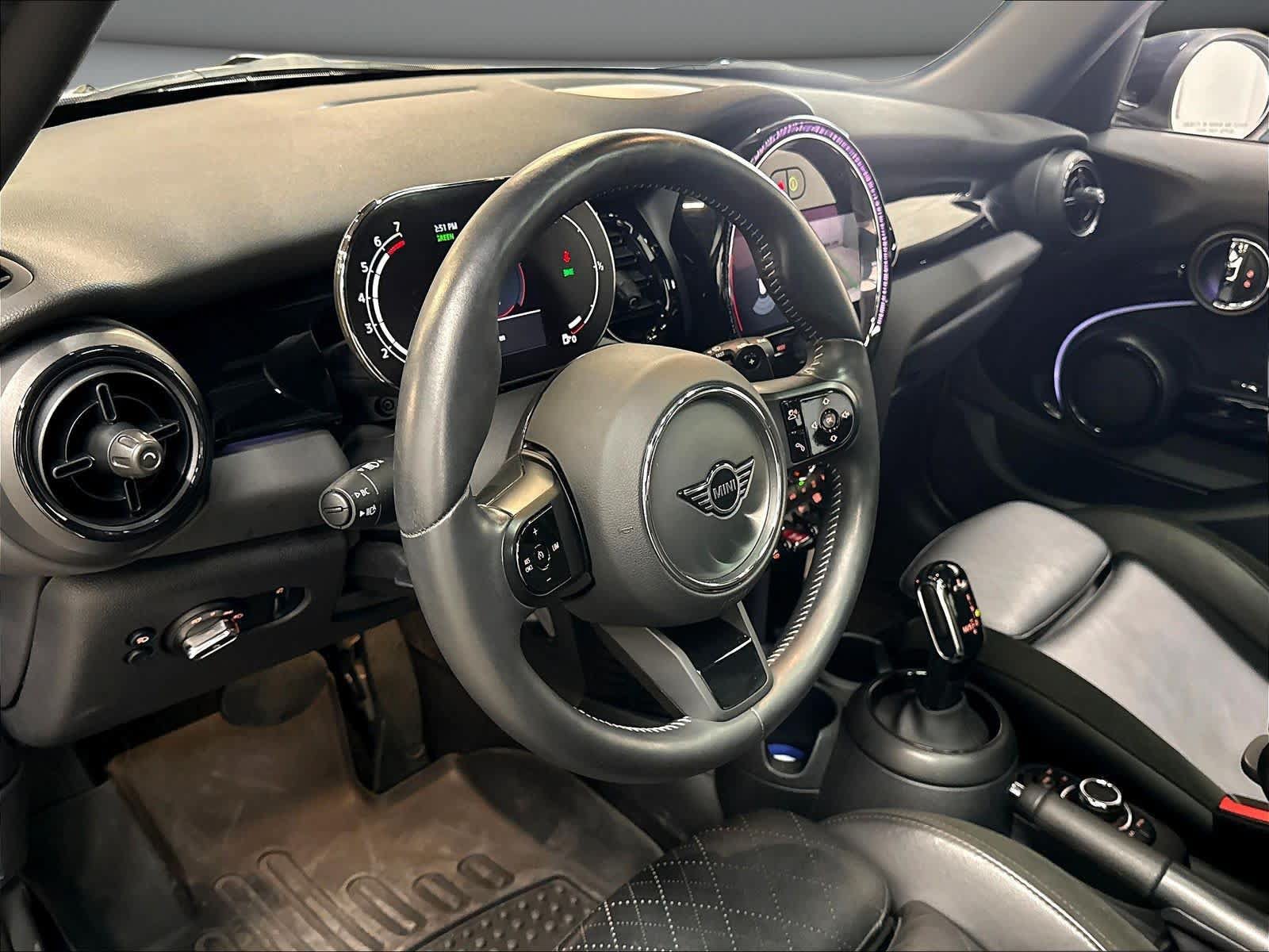 Used 2024 MINI Cooper S w/ Signature Upholstery Package FWD image 16