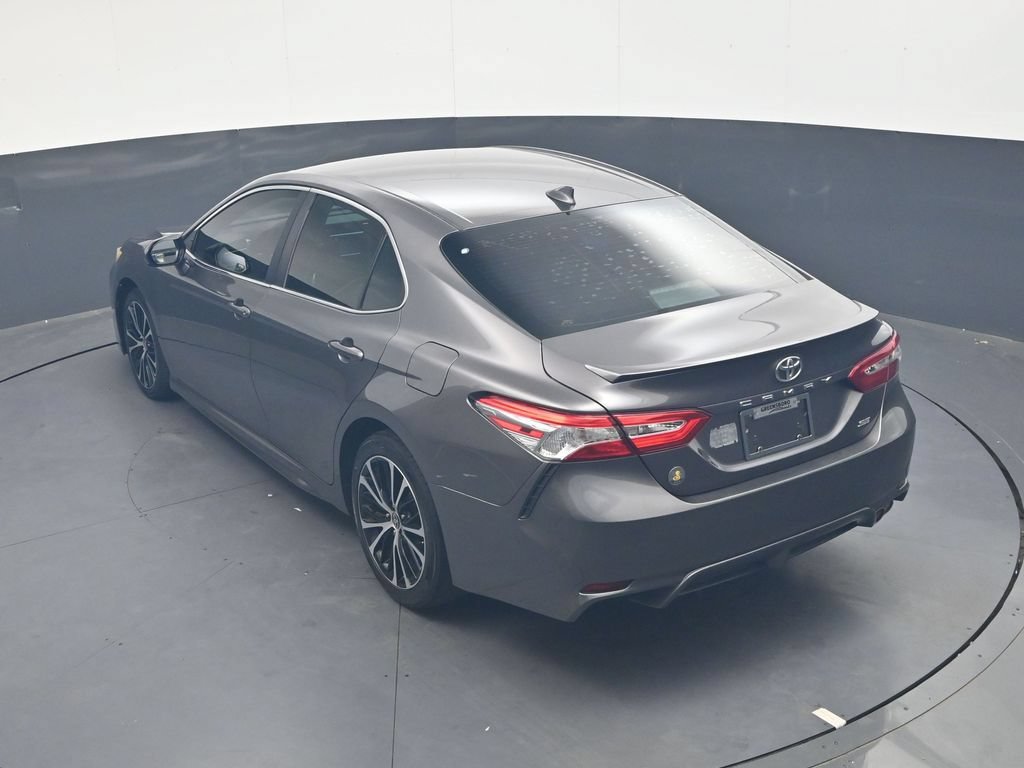 Used 2020 Toyota Camry SE FWD image 20