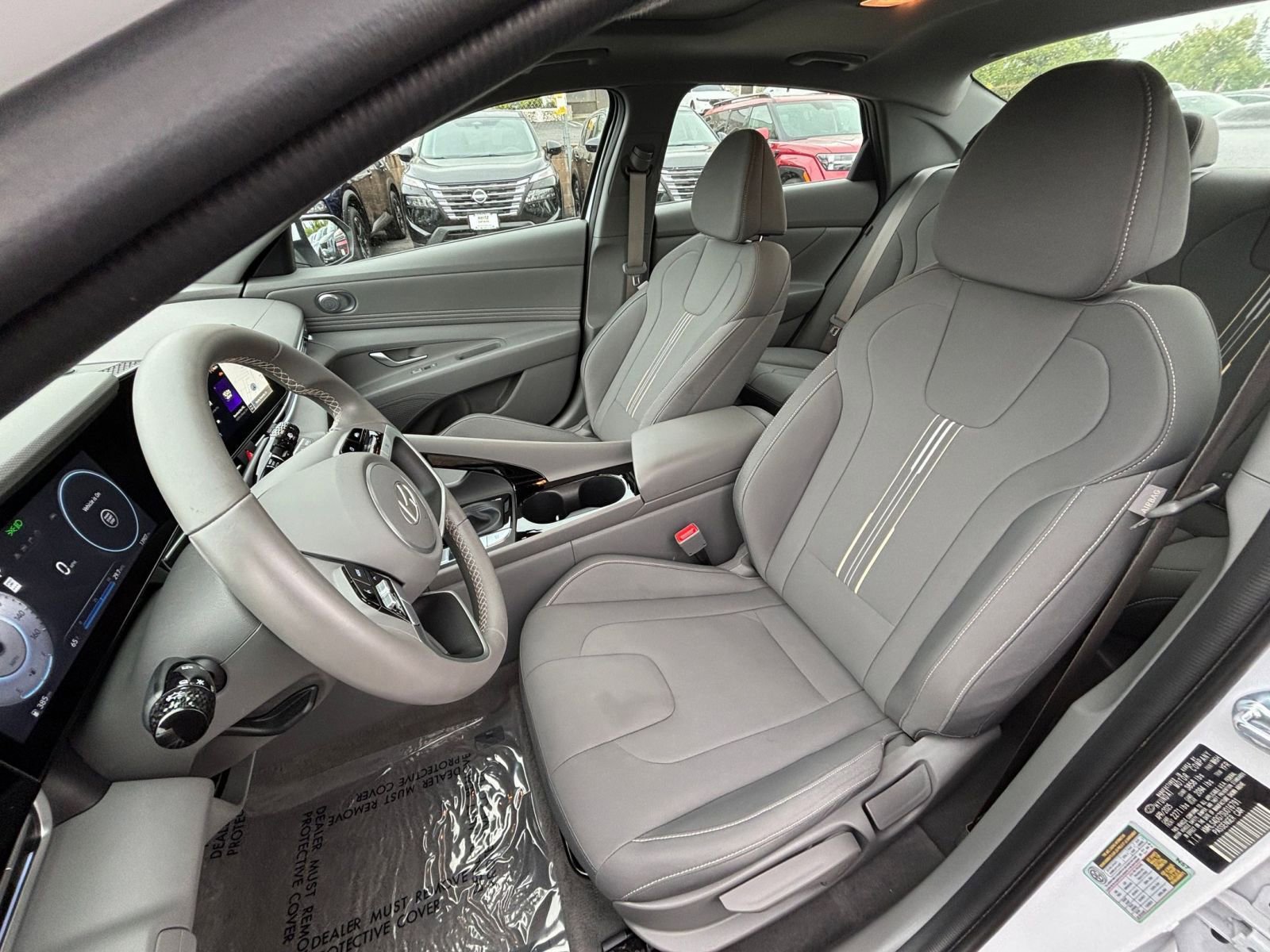 Used 2025 Hyundai Elantra SEL FWD image 37
