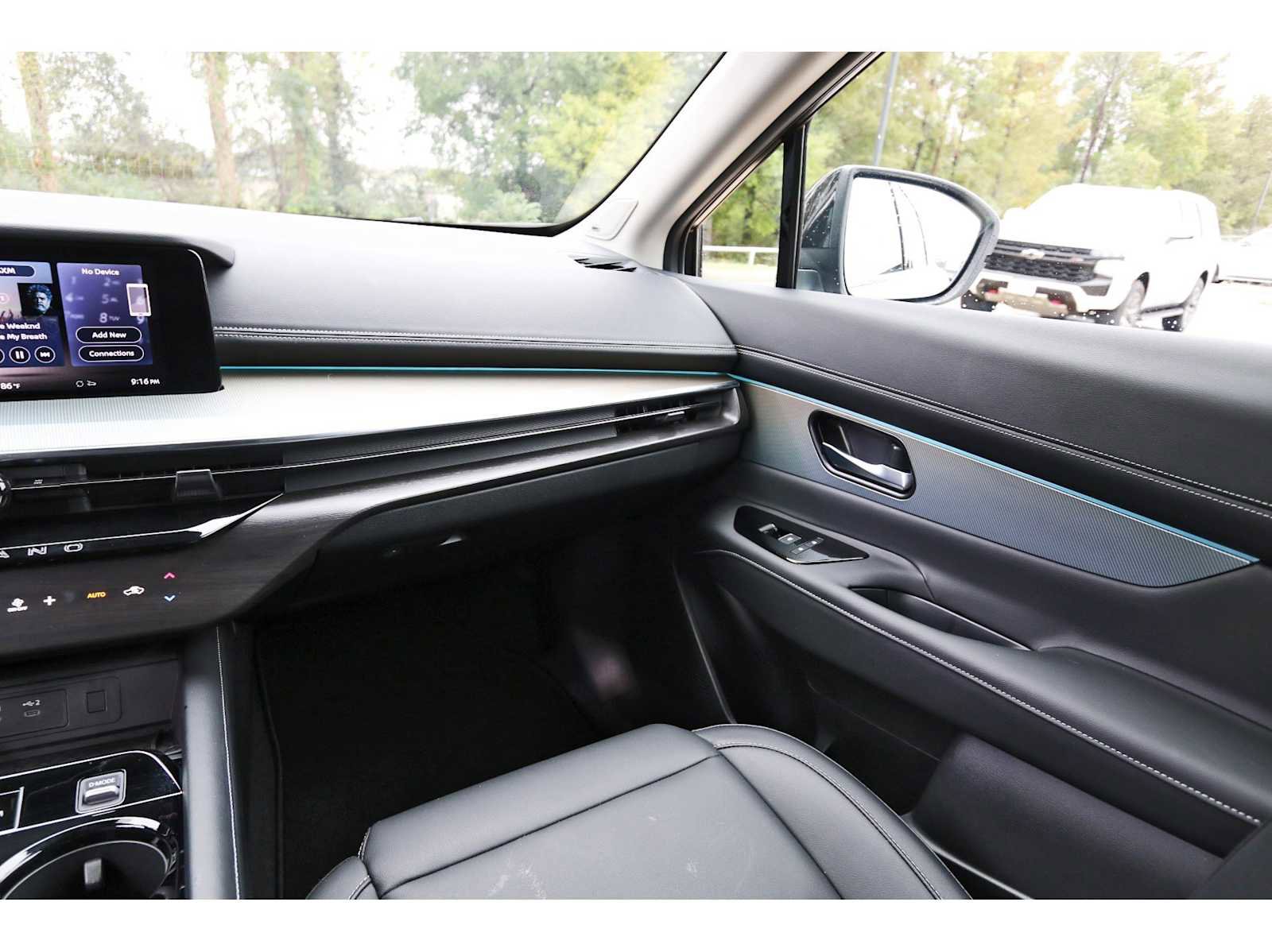 Used 2025 Nissan Murano SL image 8