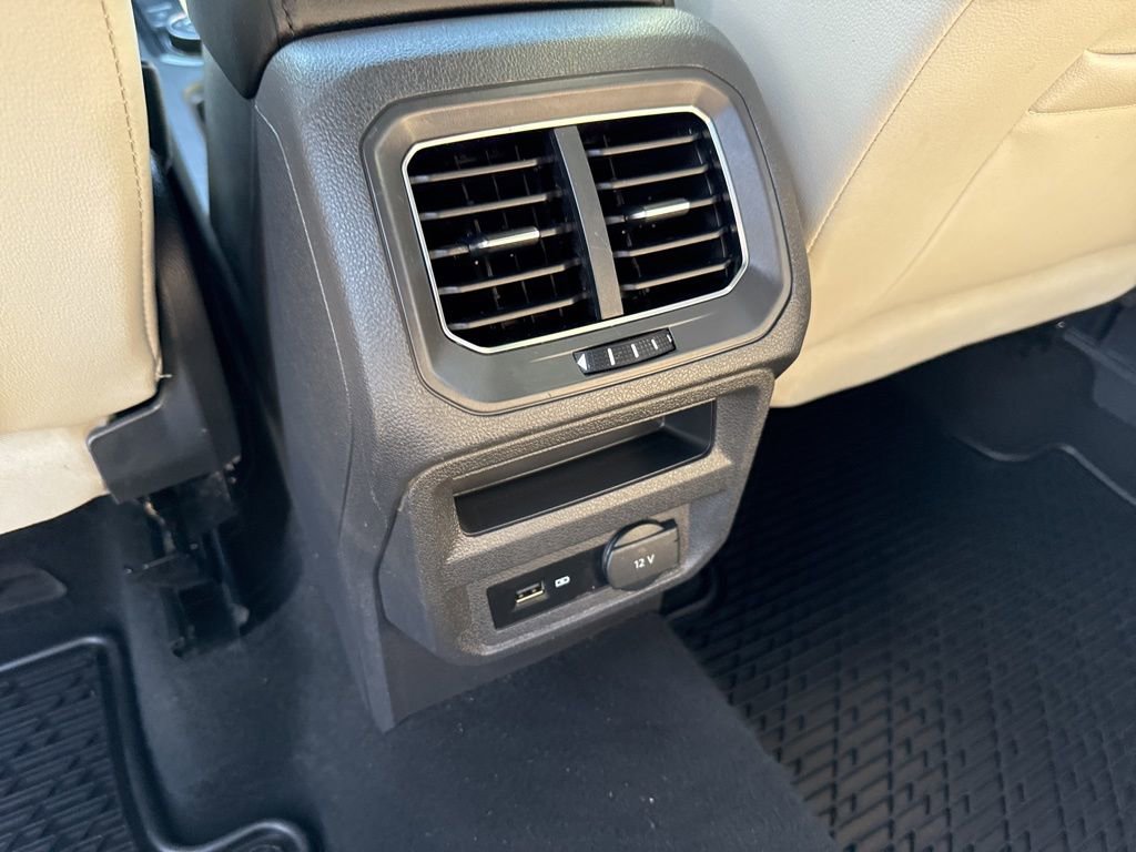 Used 2018 Volkswagen Tiguan SEL image 46