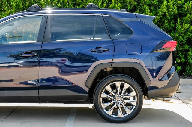 Used 2020 Toyota RAV4 XLE Premium AWD/4WD image 20