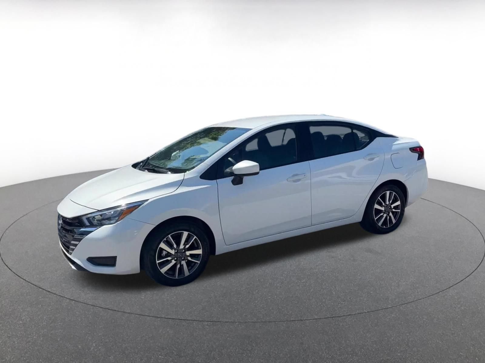Used 2025 Nissan Versa SV FWD image 6