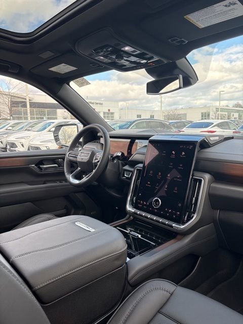 New 2026 GMC Yukon Denali w/ Sun & Power Step Package image 41