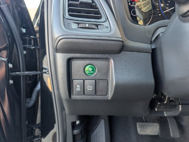 Used 2022 Honda HR-V LX image 11