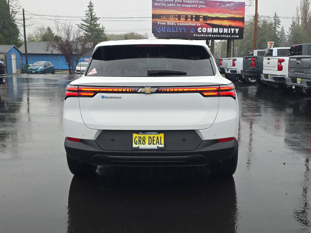 New 2026 Chevrolet Equinox EV LT image 8