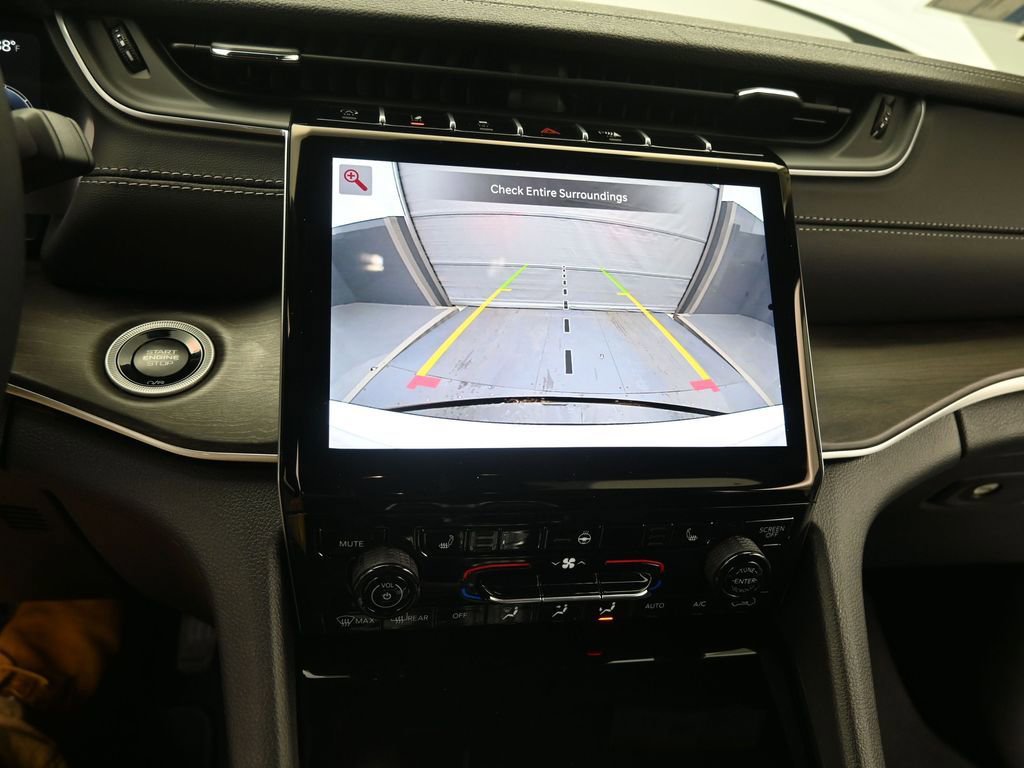 New 2025 Jeep Grand Cherokee L Limited image 37