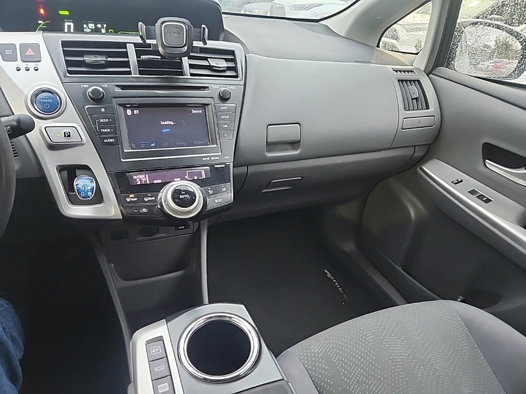 Used 2014 Toyota Prius V Three image 15