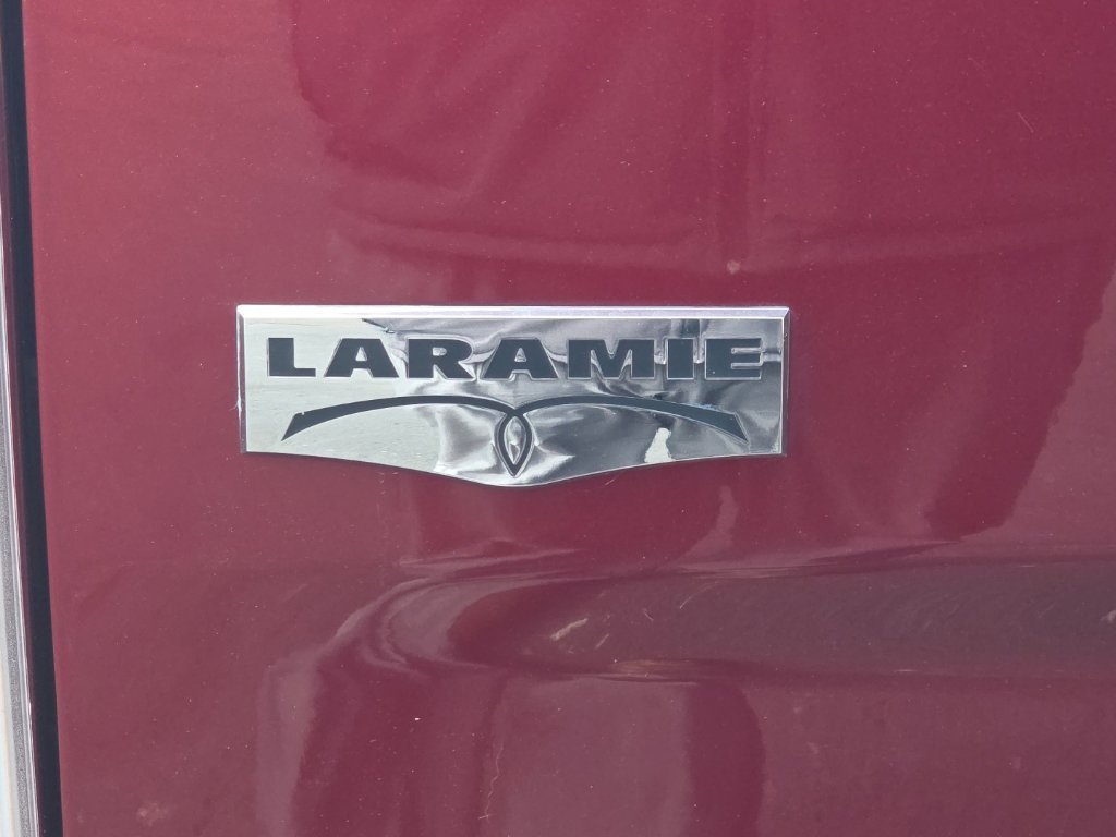 Used 2018 RAM 1500 Laramie w/ Convenience Group AWD/4WD image 22
