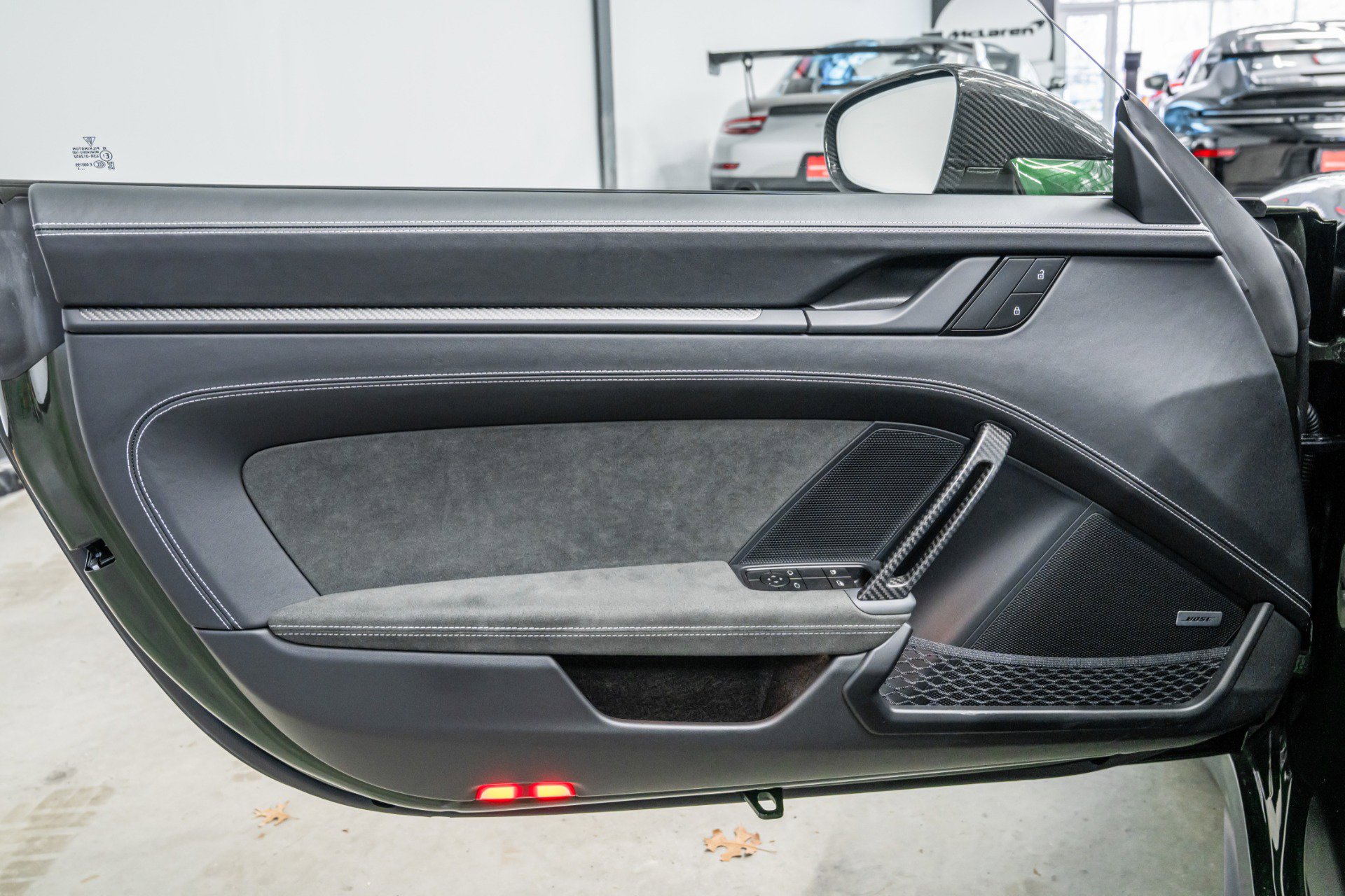 Used 2025 Porsche 911 GT3 RWD image 35