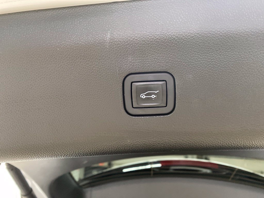 Used 2024 Buick Enclave Essence w/ Sport Touring Edition AWD/4WD image 12