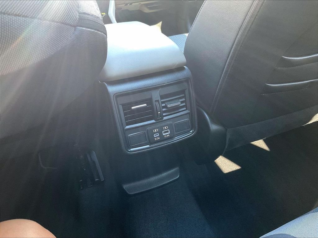 Used 2025 Subaru Forester Premium AWD/4WD image 28