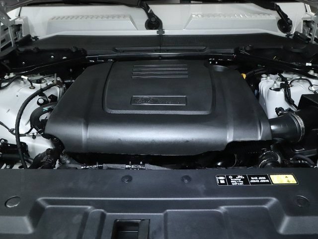 Used 2026 Land Rover Defender 110 S AWD/4WD image 36