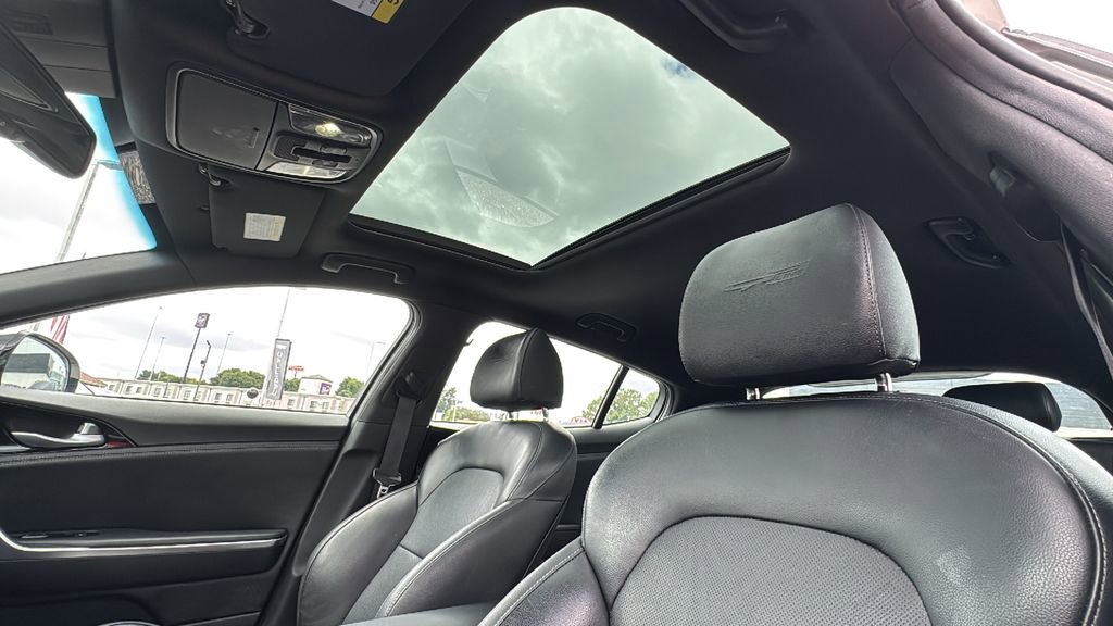 Certified 2020 Kia Stinger GT-Line w/ Sun & Sound Package image 24