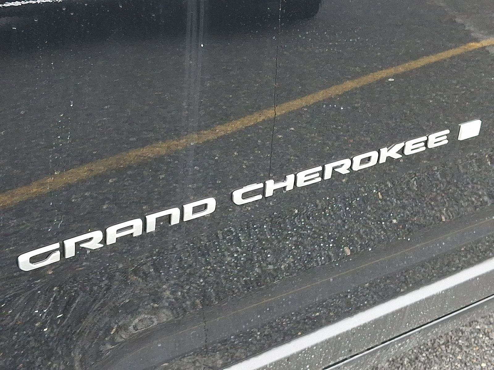 New 2025 Jeep Grand Cherokee L Limited w/ MOPAR Finishing Package image 19