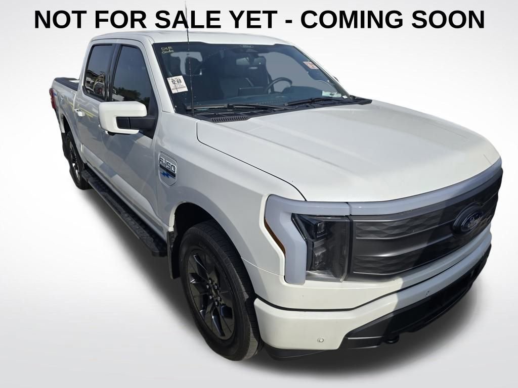 Used 2022 Ford F150 Lightning Lariat image 1