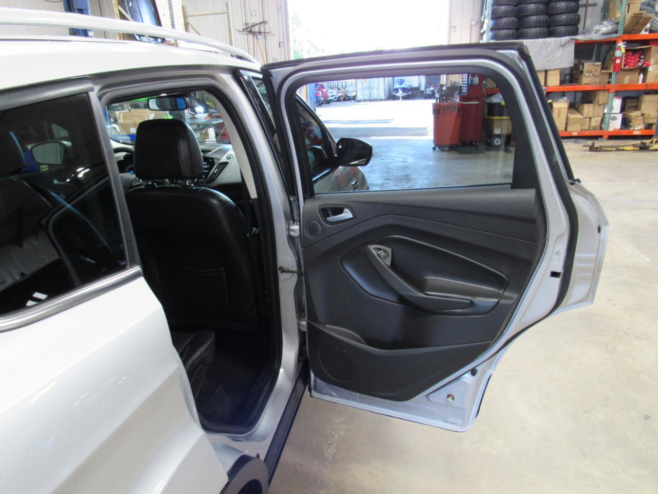 Used 2017 Ford Escape Titanium w/ Equipment Group 301A AWD/4WD image 26