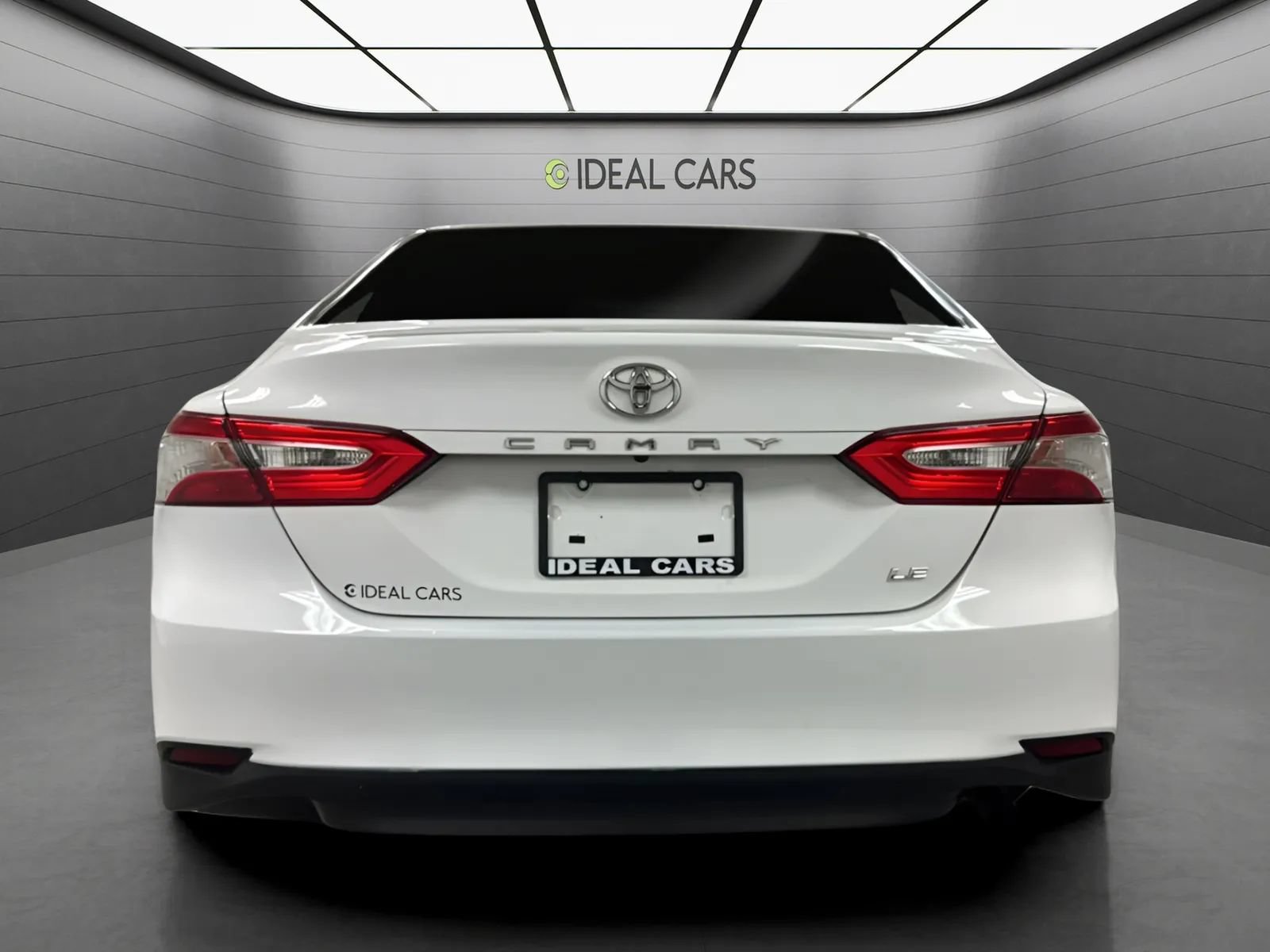 Used 2018 Toyota Camry LE FWD image 6