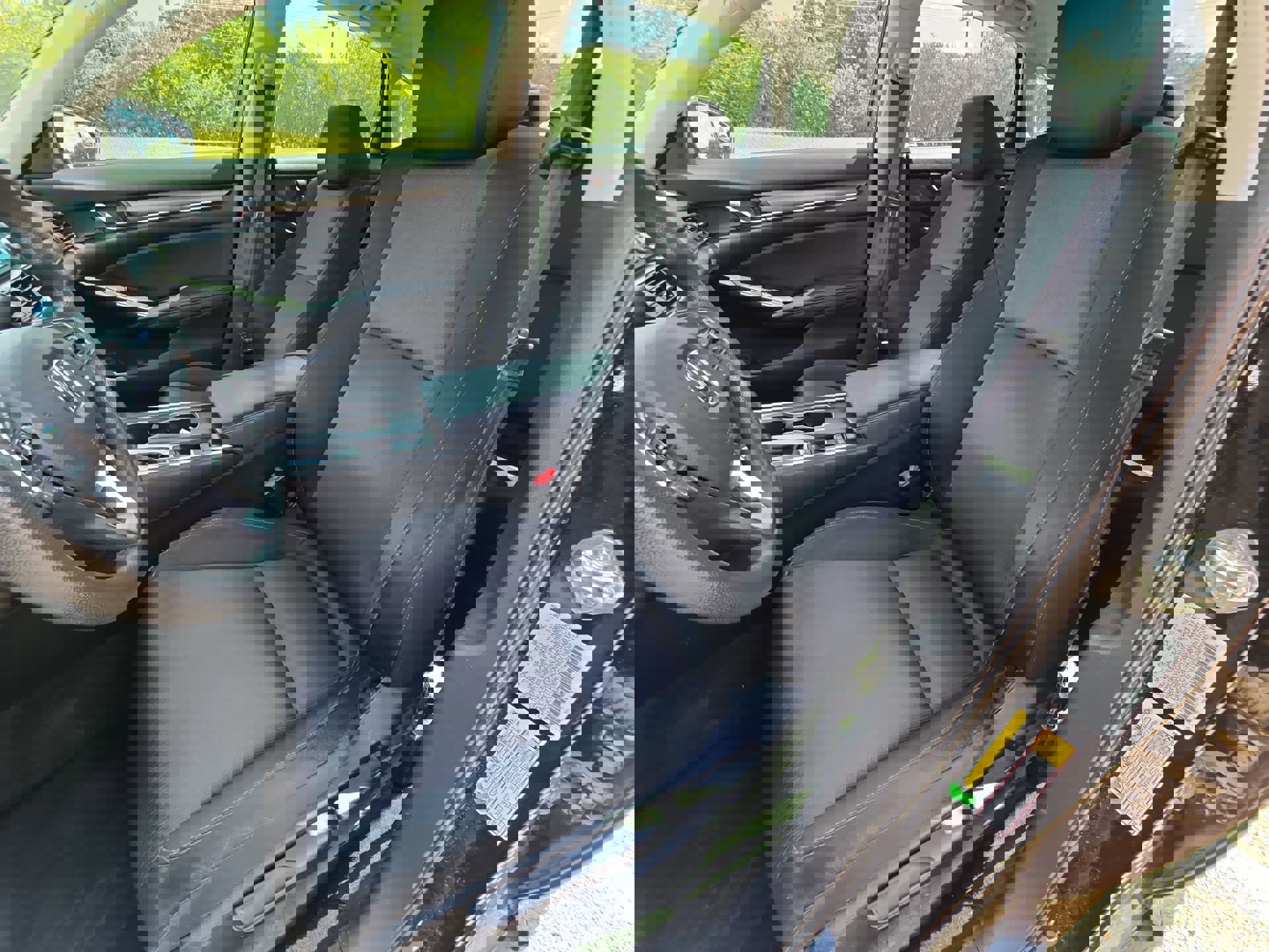 Used 2018 Honda Accord LX image 12