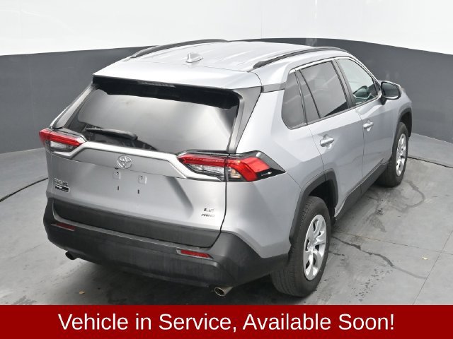 Used 2021 Toyota RAV4 LE AWD/4WD image 28