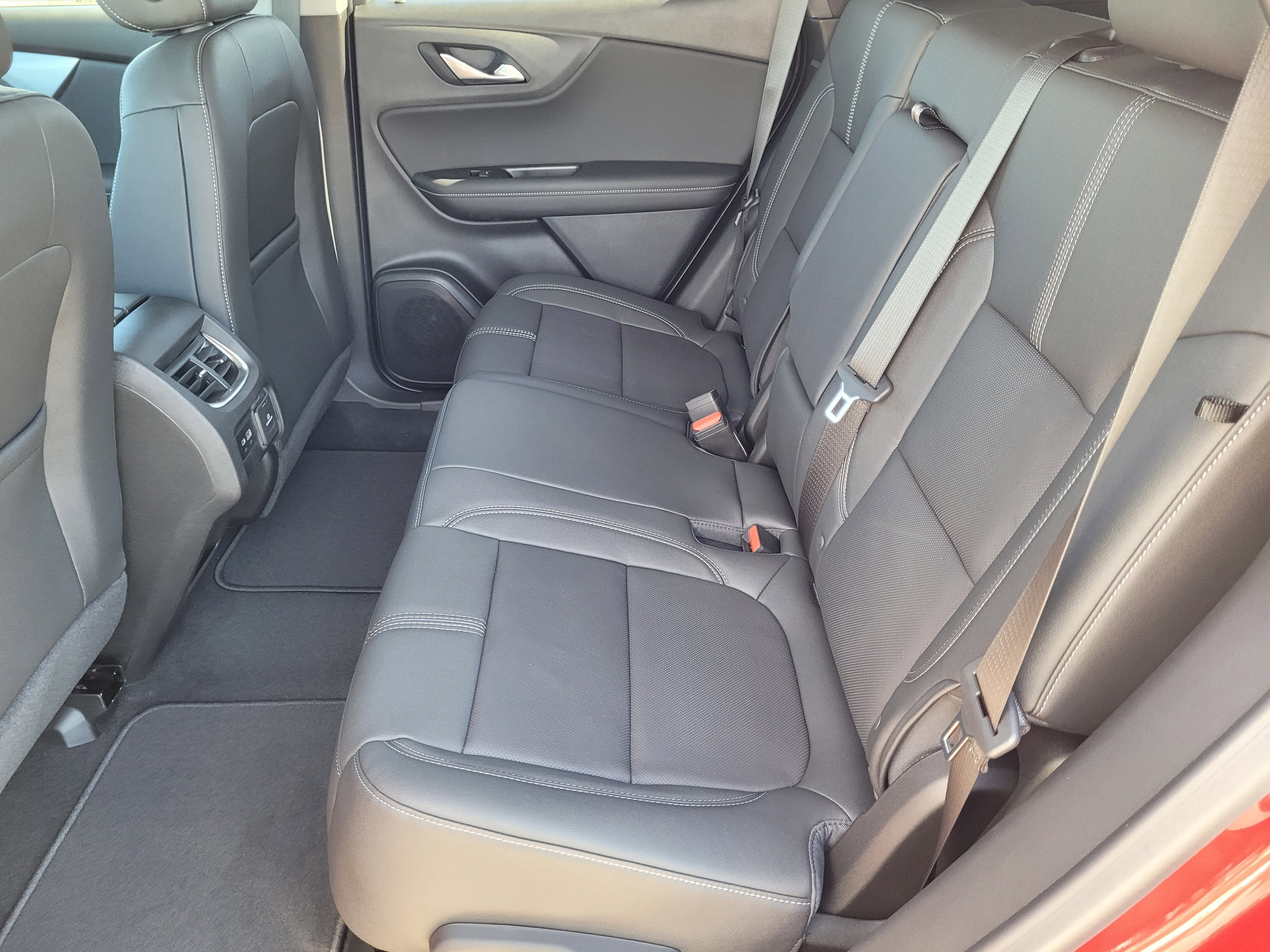 New 2025 Chevrolet Blazer LT w/ Sound & Technology Package image 11