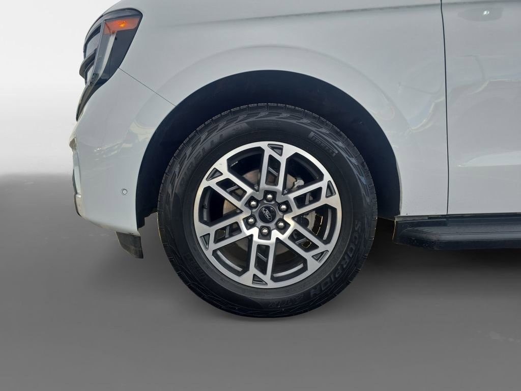 Used 2025 Ford Expedition Max Active image 16