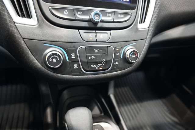 Used 2024 Chevrolet Malibu RS FWD image 17