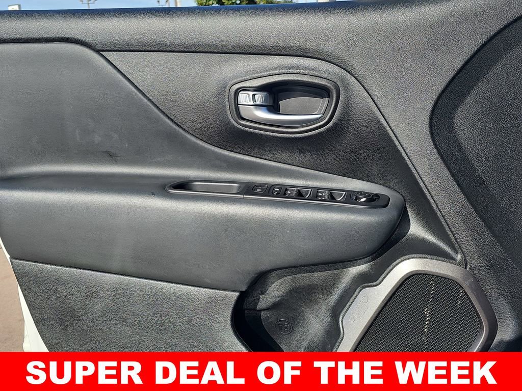 Used 2022 Jeep Renegade Sport image 26