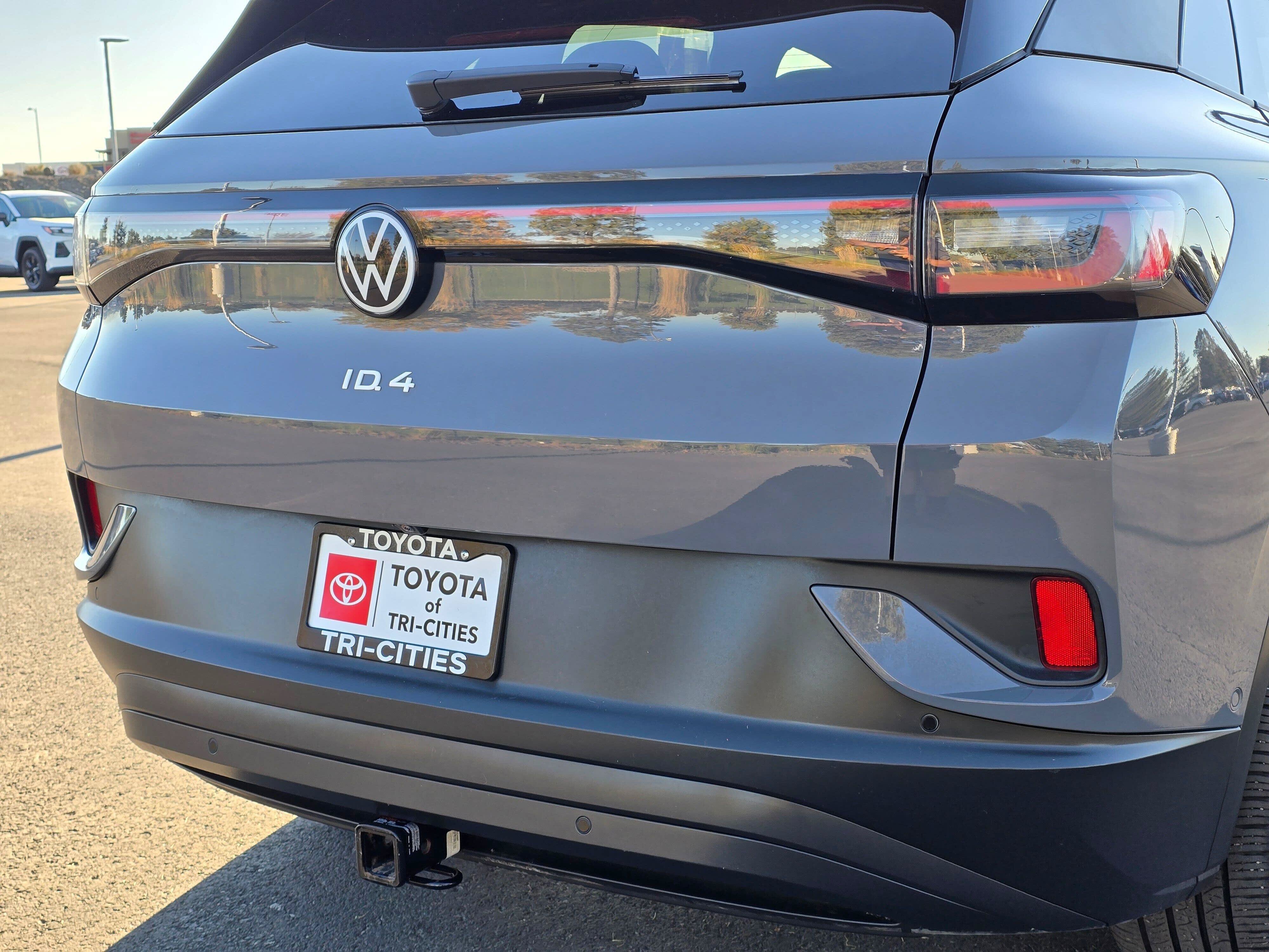 Used 2023 Volkswagen ID.4 Pro S AWD/4WD image 13