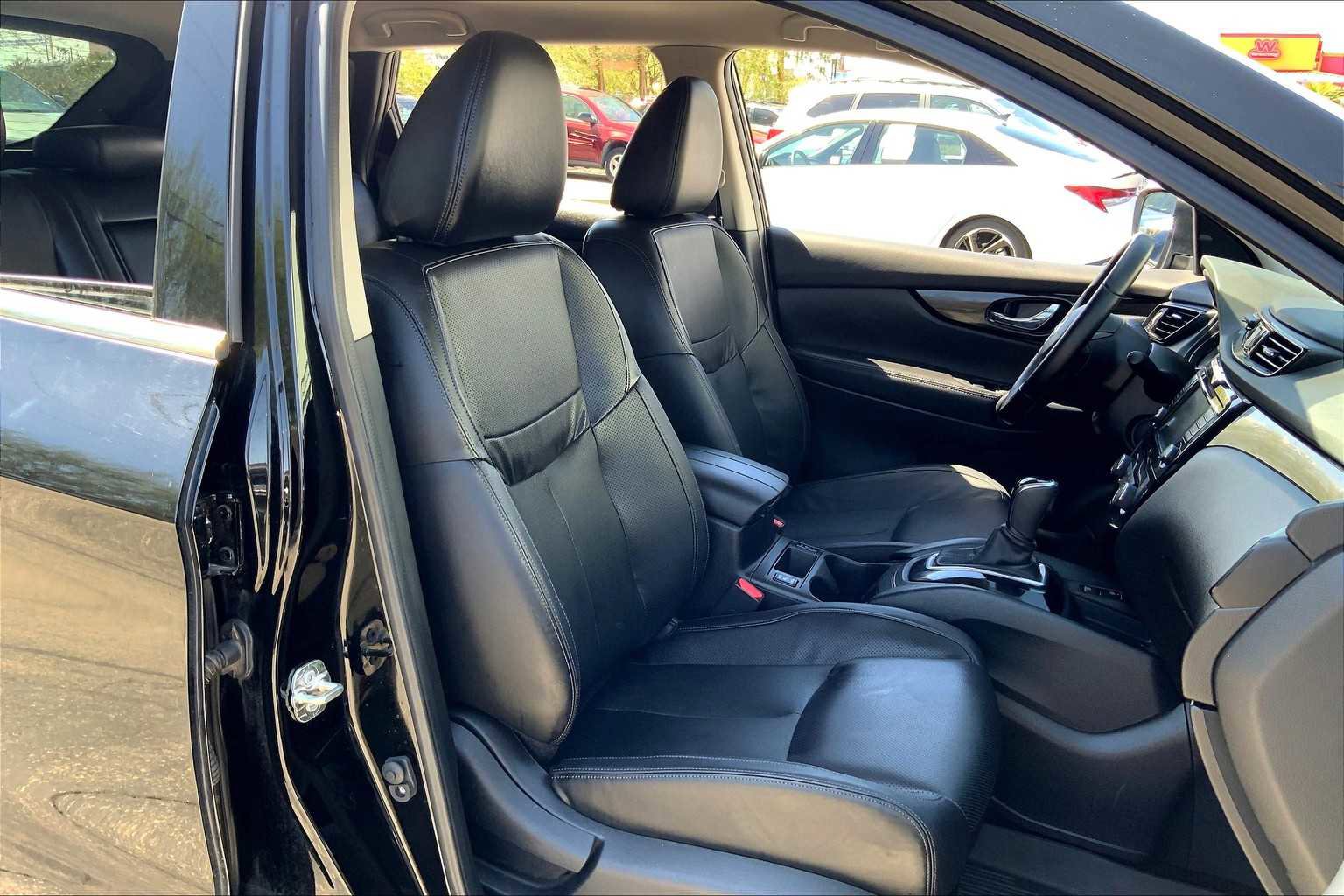 Used 2022 Nissan Rogue Sport SL image 15