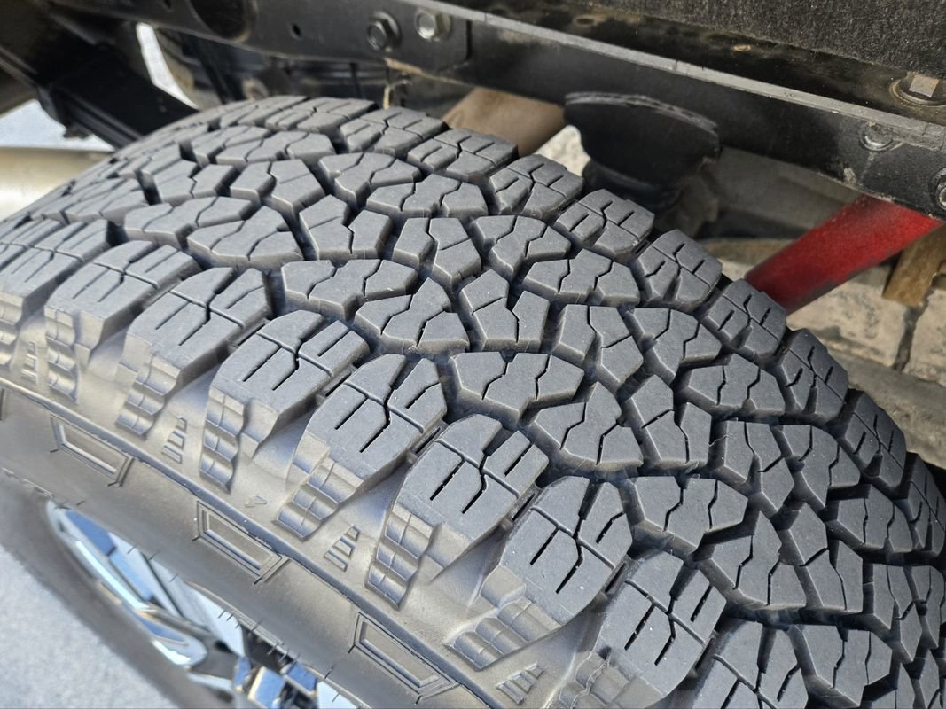 Used 2017 GMC Sierra 2500 SLT w/ Duramax Plus Package image 21