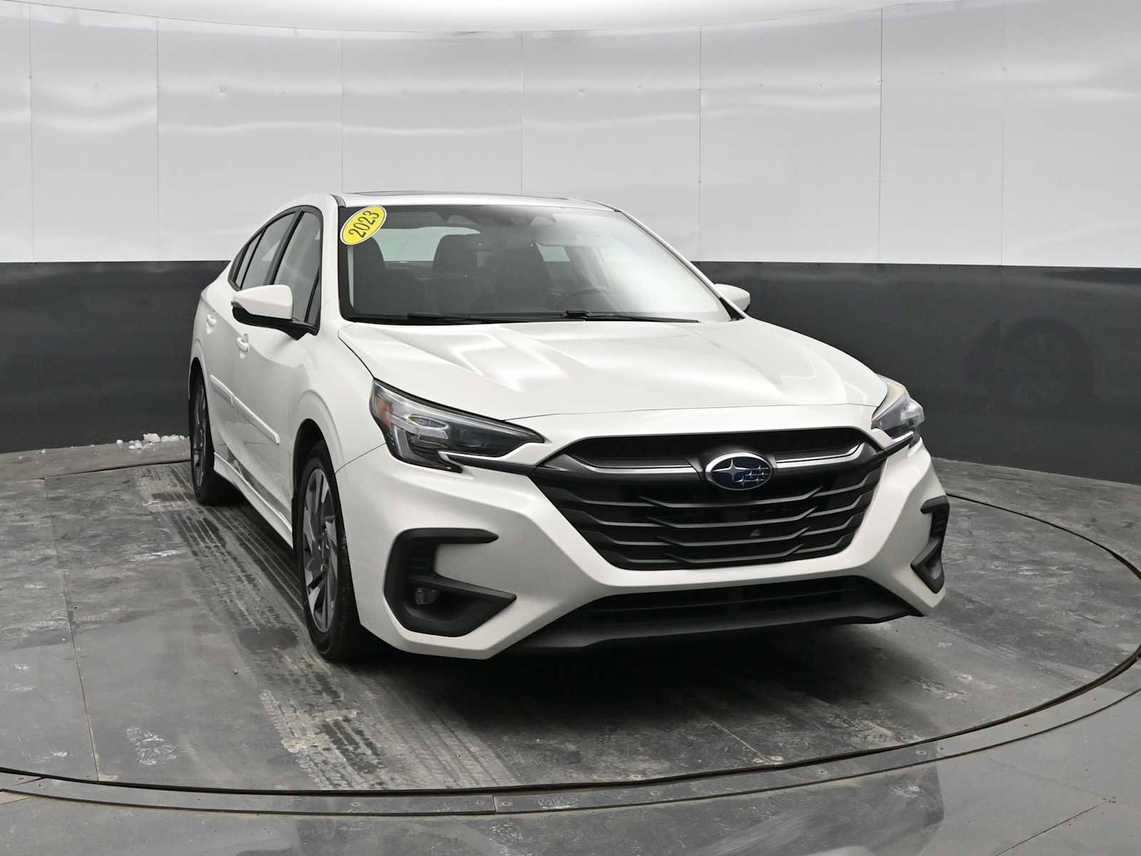 Used 2023 Subaru Legacy Limited image 2