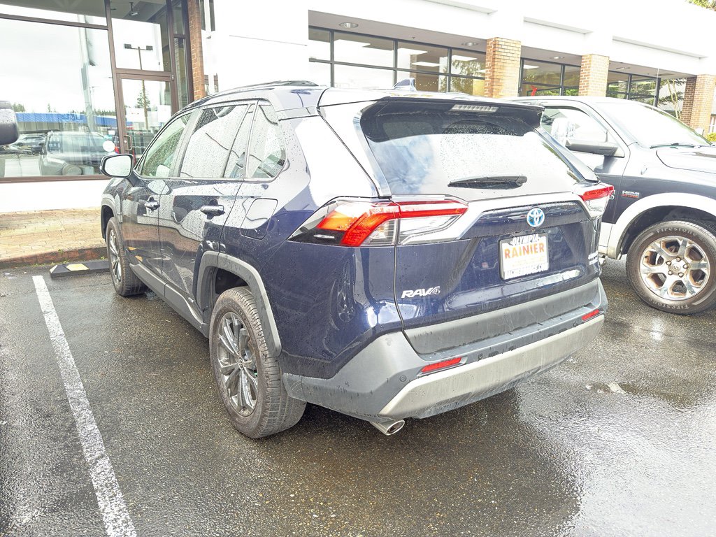 Used 2024 Toyota RAV4 Limited w/ Advanced Technology Package image 7