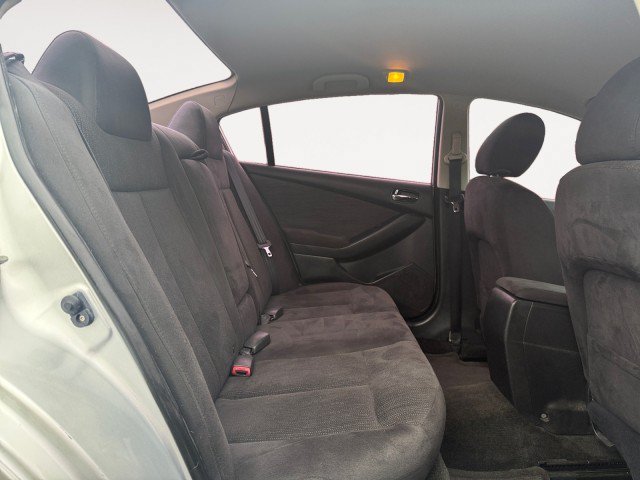 Used 2012 Nissan Altima 2.5 S FWD image 12