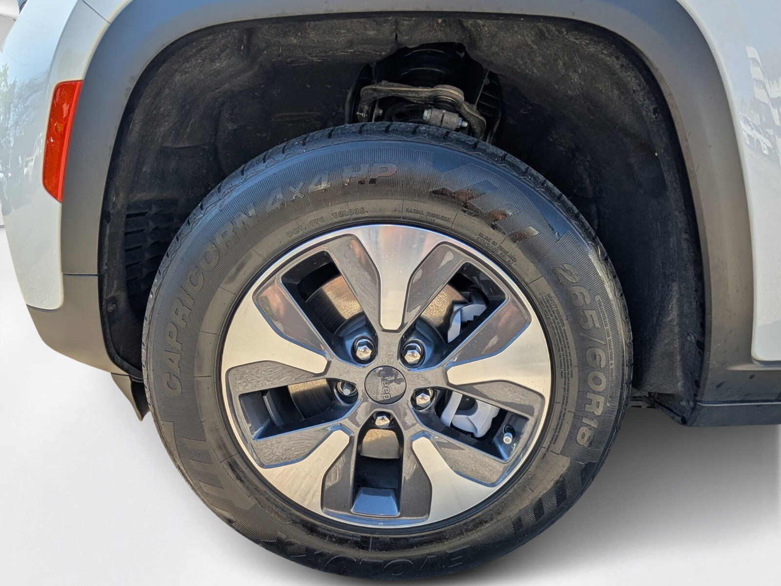 Used 2022 Jeep Grand Cherokee Limited 4xe image 9