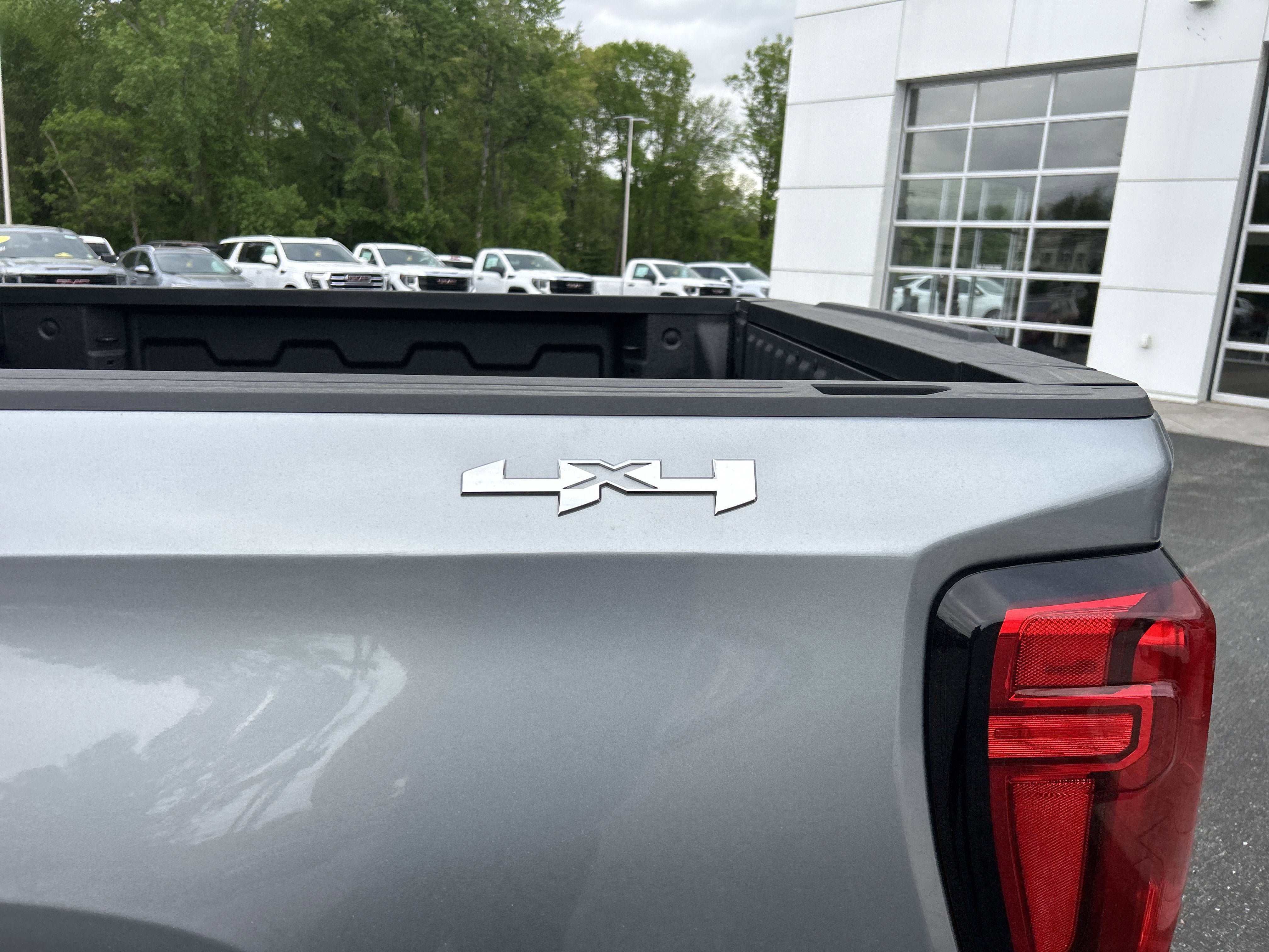 New 2026 GMC Sierra 1500 Elevation w/ Elevation Select Package AWD/4WD image 7