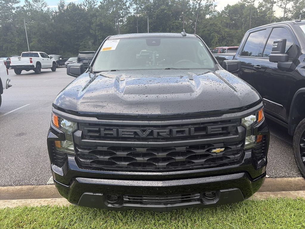 Used 2022 Chevrolet Silverado 1500 Custom RWD image 3
