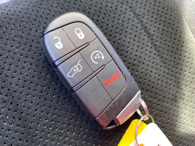 Used 2015 Jeep Grand Cherokee Altitude AWD/4WD image 23
