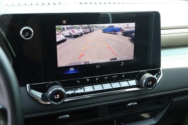 Used 2023 Chevrolet Colorado LT w/ LT Convenience Package II RWD image 16