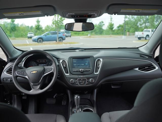 Used 2017 Chevrolet Malibu LS FWD image 26